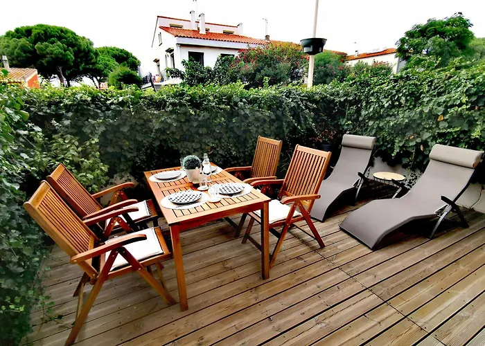 T3 Avec Terrasse A 200 Metres De La Mer