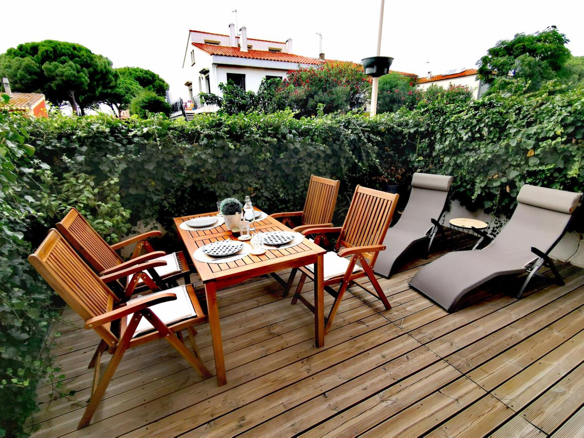 Apartment T3 Avec Terrasse A 200 Metres De La *